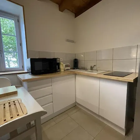 Maison De Plain-pied Confortable Avec Jardin A *