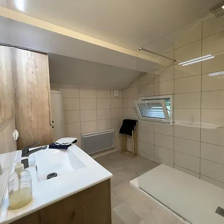 Сasa de vacaciones Maison De Plain-pied Confortable Avec Jardin A - Fr-1-489-381 *