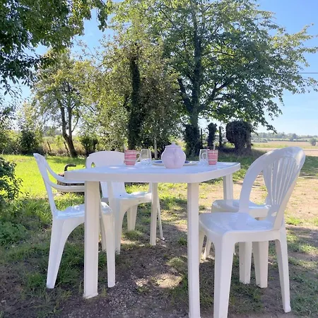 Сasa de vacaciones Maison De Plain-pied Confortable Avec Jardin A - Fr-1-489-381 Rongeres