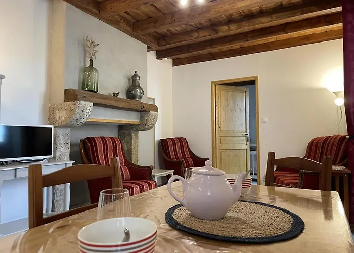 Maison De Plain-pied Confortable Avec Jardin A - Fr-1-489-381